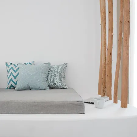 Luxury Milos Superior 1 Bedroom Well Furnished Interior Adamanta Apartman Adámasz