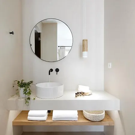 Luxury Milos Superior 1 Bedroom Well Furnished Interior Adamanta