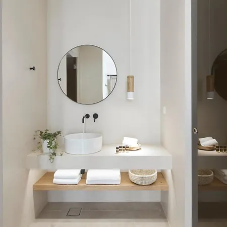 Luxury Milos Superior 1 Bedroom Well Furnished Interior Adamanta * Adamantas (Milos)
